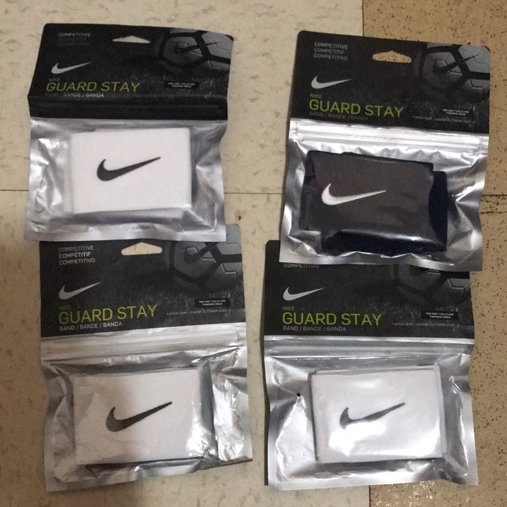 Lot of 4 Pairs of Nike Guards Stays (Shin Straps)
